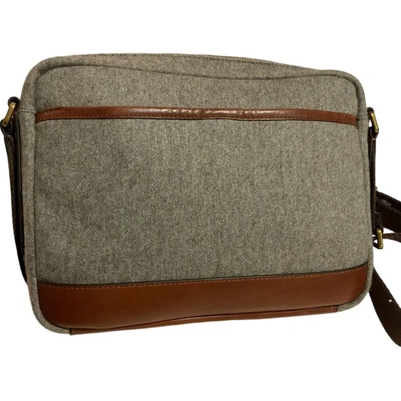 NWT_ Fossil Wool and Leather Messenger Bag - Brown and Brown!